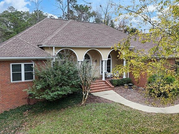 3rd image of 9078 Shoal Creek Dr