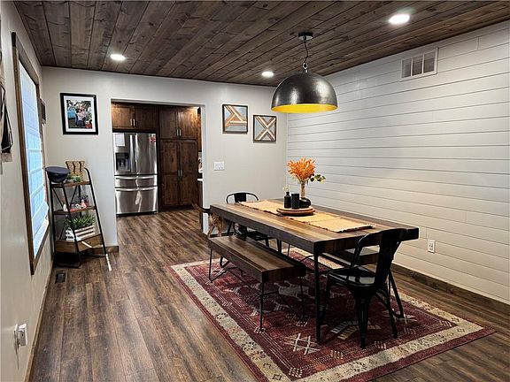 4th image of 105 Horizon Ave