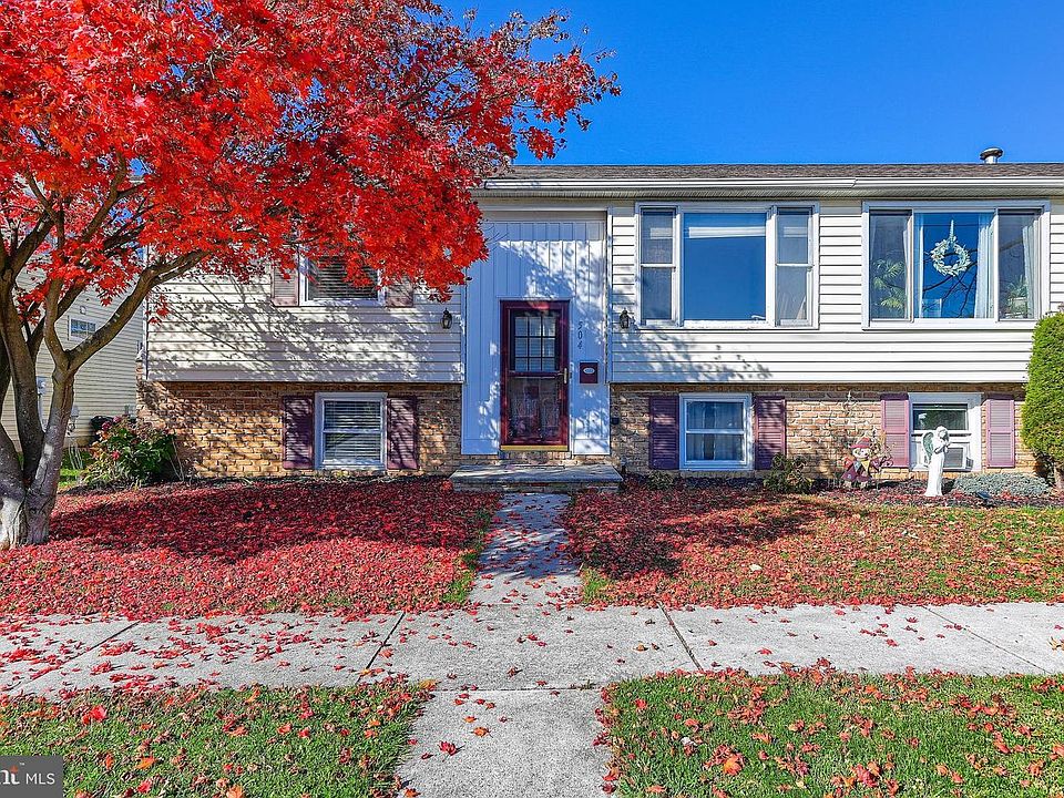 1st image of 504 Penn St