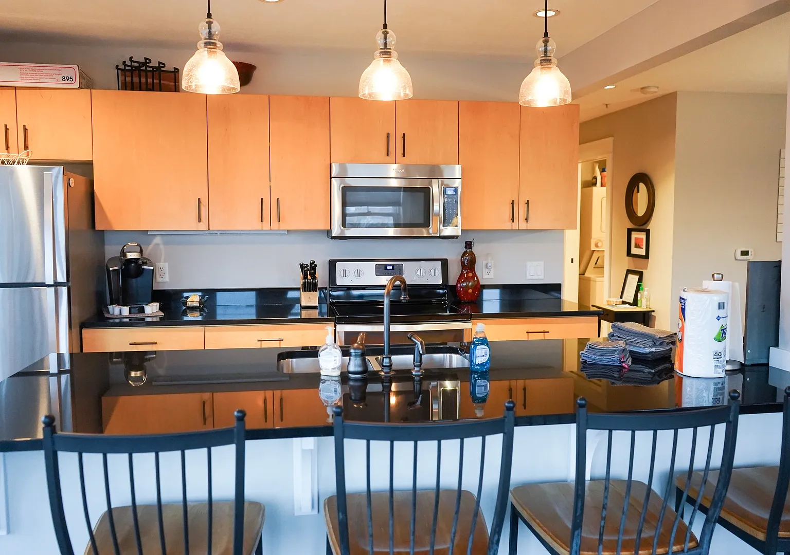 2 bed, 980 sqft, $1,800 — Photo 3