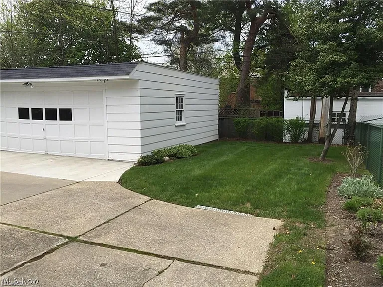 3578 Latimore Rd — Photo 24