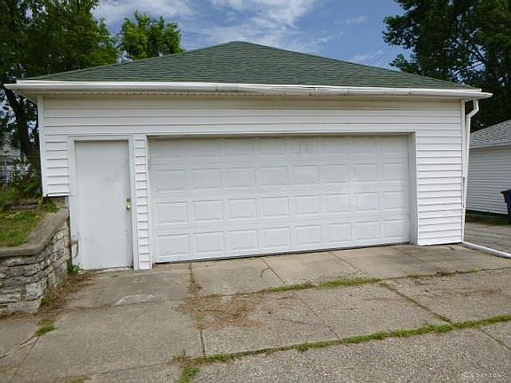 5th image of 742 Creighton Ave