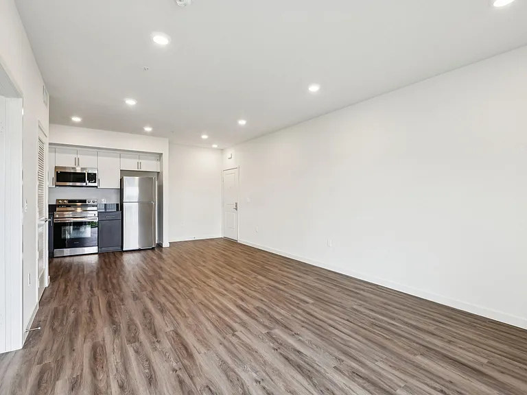Cloud Nine Luxury Apartments — Photo 49