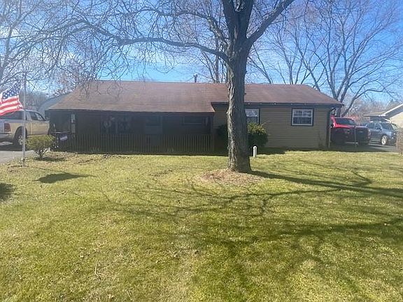 2nd image of 36 Robinhood Dr