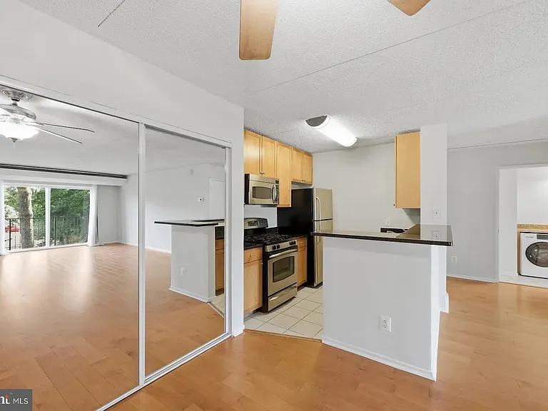60 S Van Dorn St #202 — Photo 10