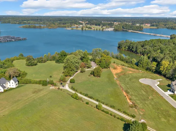 1000 N Vine St, Winchester, TN 37398