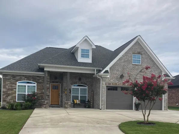 136 Gala St, Rainsville, AL 35986
