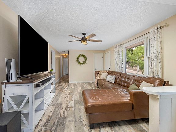 5th image of 33758 Harmon Rd