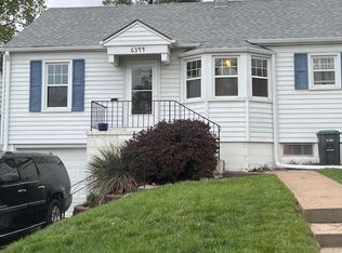 6344 Poppleton Ave, Omaha, NE 68106