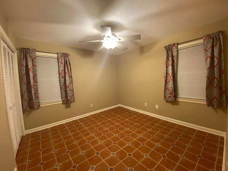 37 Port Royal Dr — Photo 12