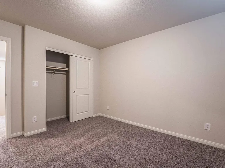 3827 Andorian Ave — Photo 29