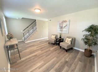 8868 Sandusky Ave S, Jacksonville, FL 32216