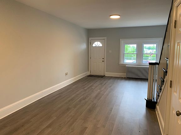 1st floor living room