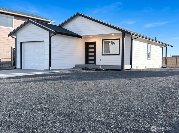 1275 Channel Avenue SW, Ocean Shores, WA 98569