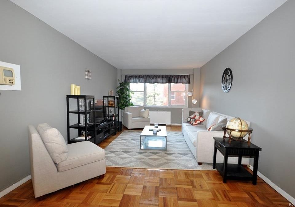 1st image of 260 Garth Rd APT 4J4