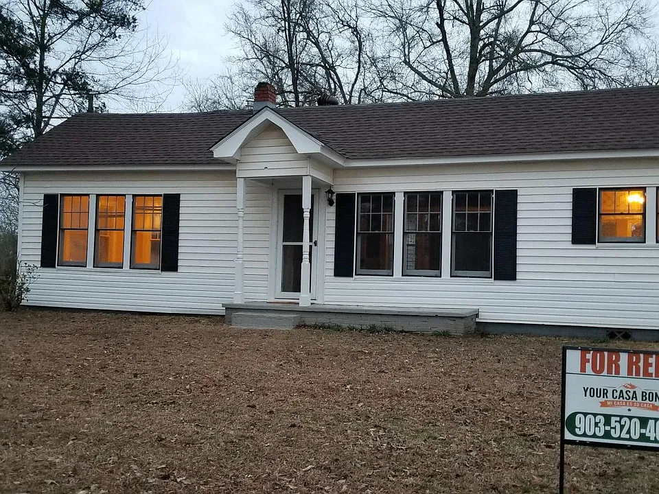 109 Schoolhouse Rd