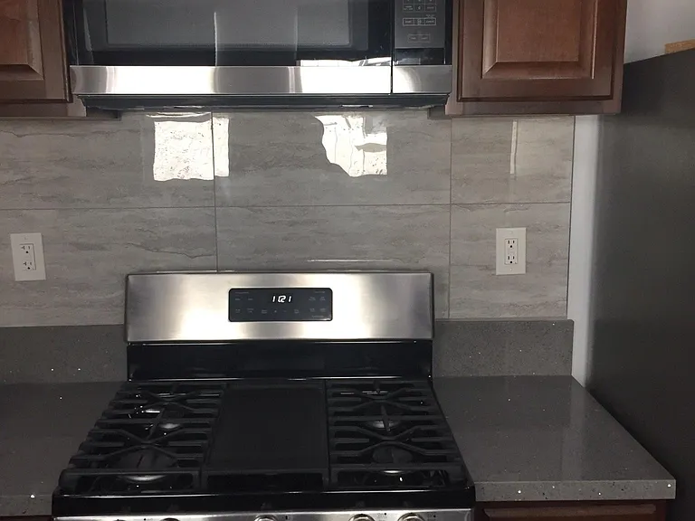 1123 S Cloverdale Ave — Photo 10