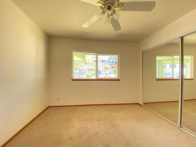 1136 Makaala St — Photo 34