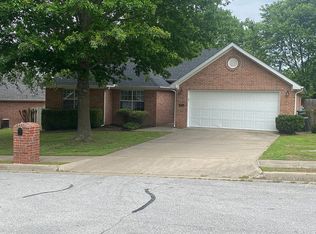 4905 Hawthorne Way, Springdale, AR 72762