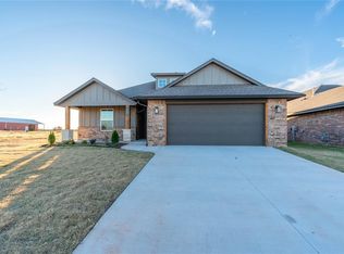 661 Hackberry Ln, Washington, OK 73093