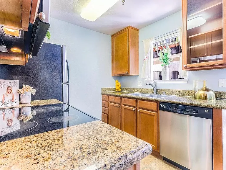 880 E Fremont Ave #622 — Photo 15