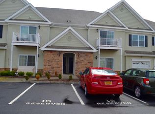 19 Dogwood Ln, Haskell, NJ 07420