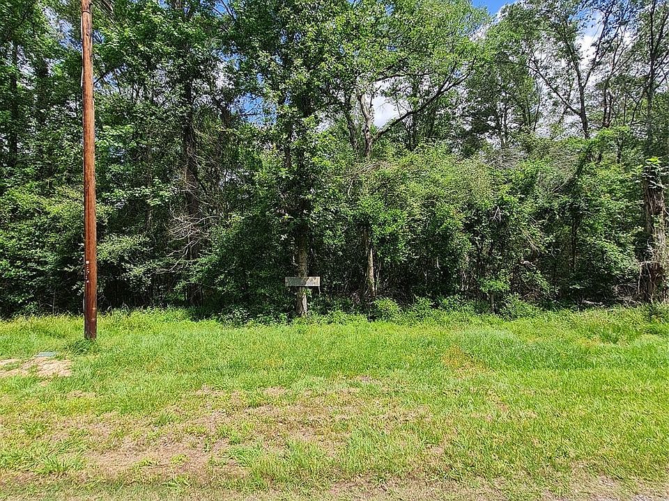 1st image of Holly Ln