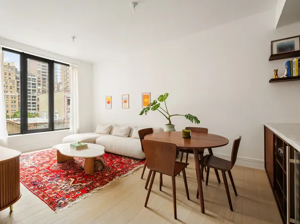 165 Lexington Avenue image 1 of 5
