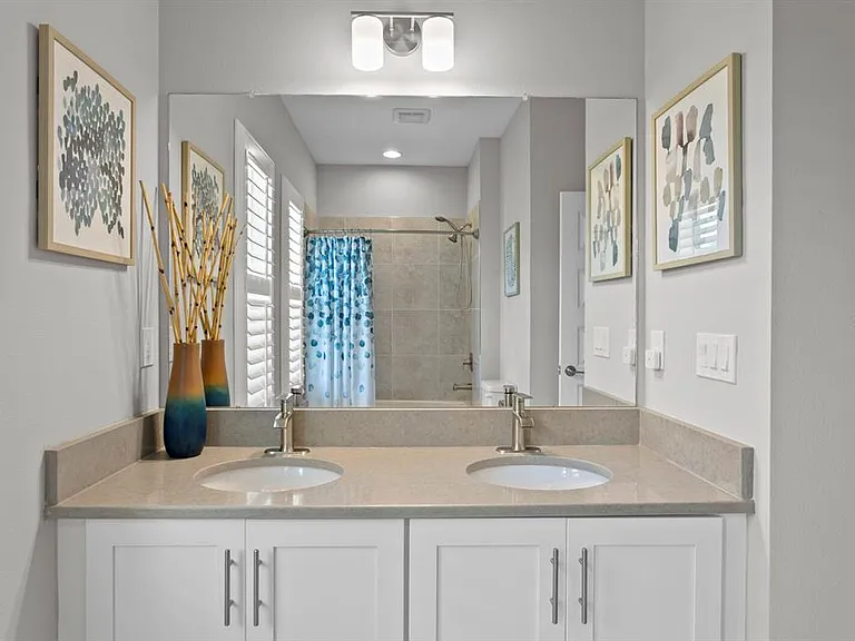 2702 W Cass St — Photo 33