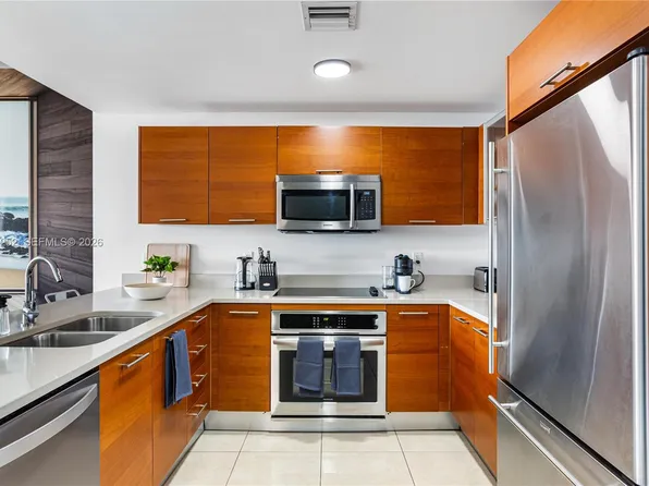 3250 NE 1st Ave APT 913, Miami, FL 33137