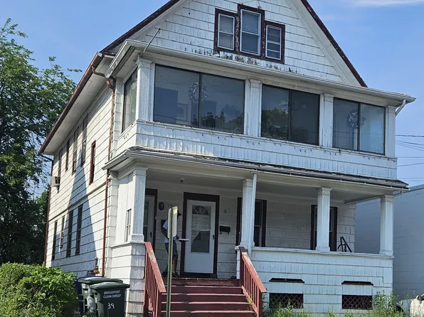 39 Roosevelt Street, Bridgeport, CT 06608