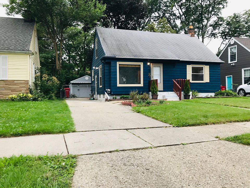 1st image of 28741 Fairfax St