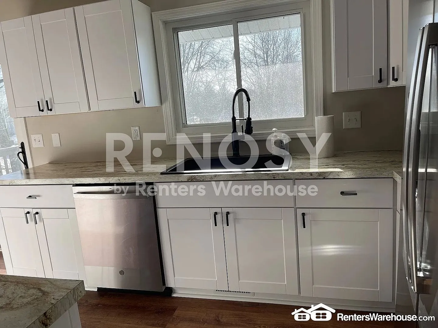 Move-In Ready 5 Bedroom, 3 Bathroom Home in the Heart of Byron — Photo 4