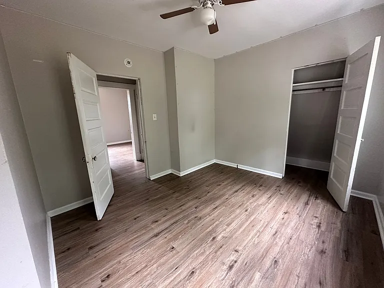 263 Glenwood Dr — Photo 15
