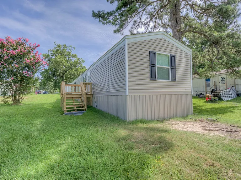 Hillside Mobile Home Park — Photo 29