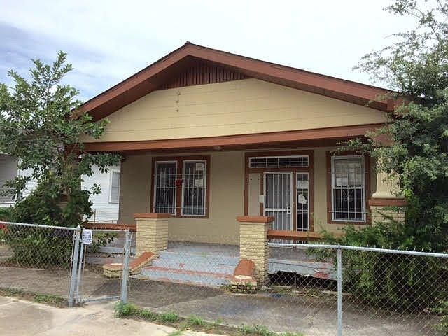 1st image of 1313 Holmes Ave