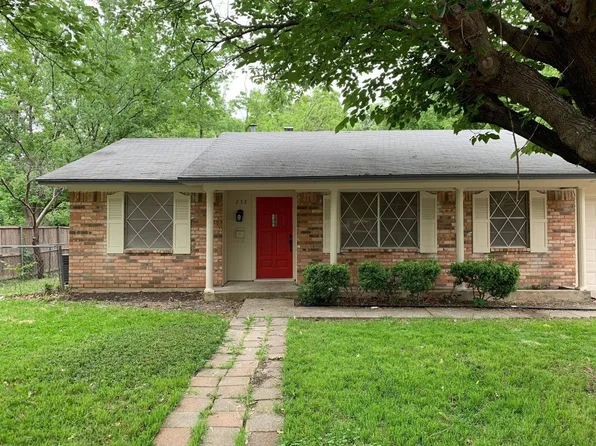232 Bailey Dr, Desoto, TX 75115