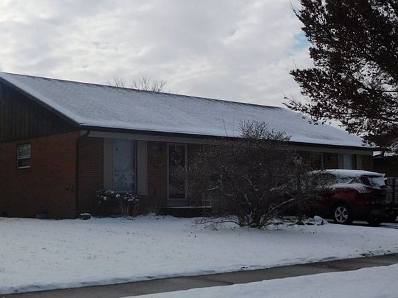 3rd image of 1895 Hampstead Dr