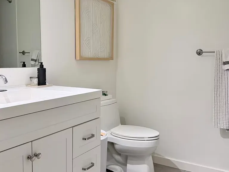 25 E Main St #1 — Photo 7