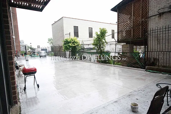 Rented by New York Dwellings LLC | media 24