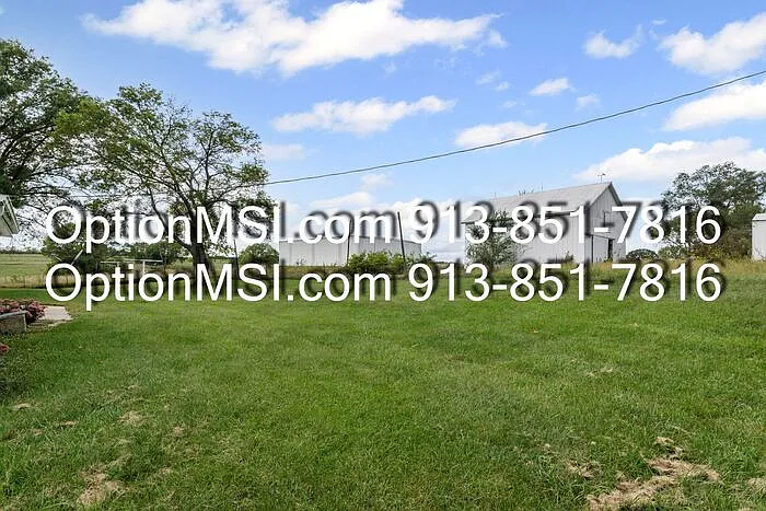 188 N 1600th Rd — Photo 40
