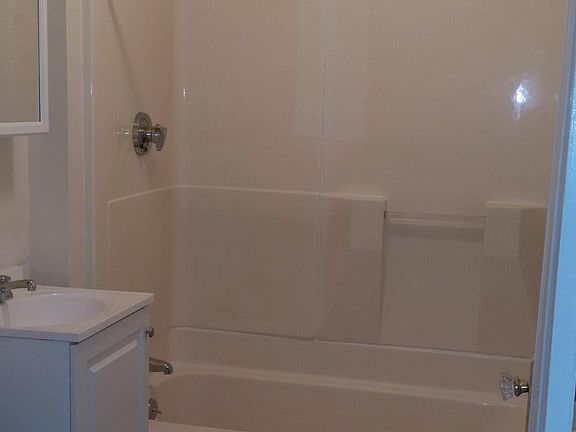 2nd image of 8 N Central St #5
