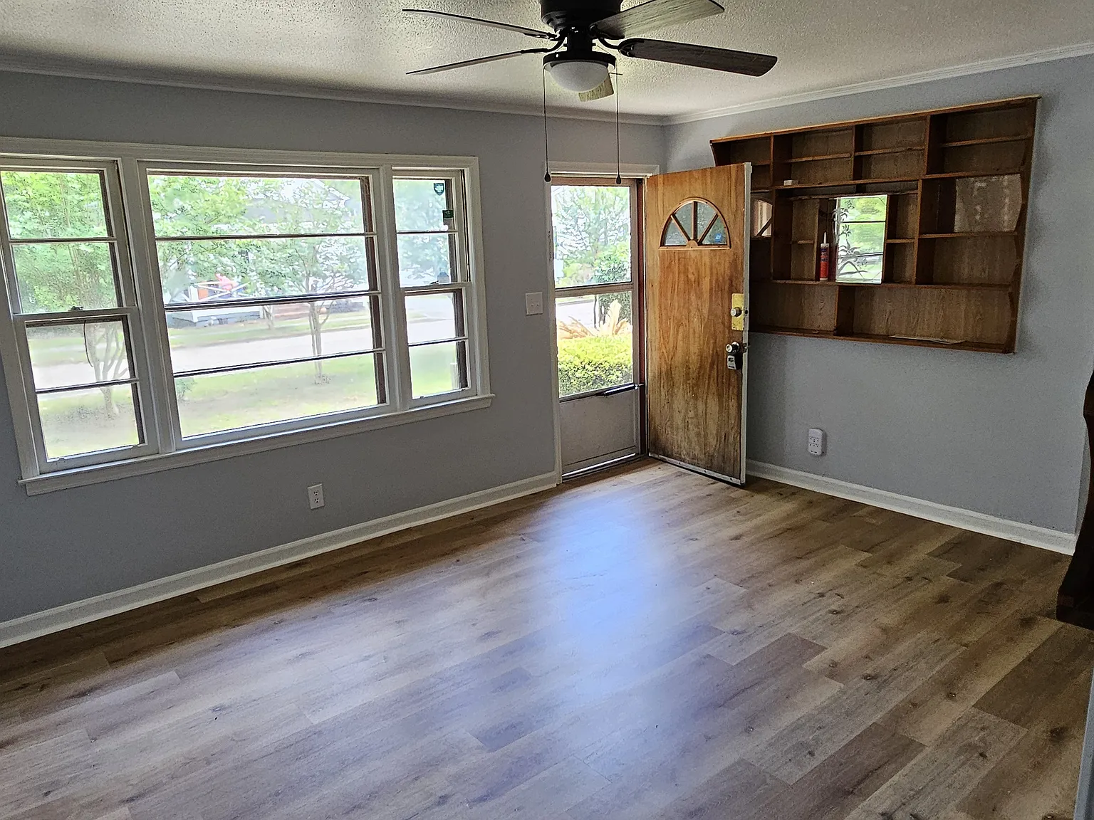 4 bed, 1200 sqft, $1,495 — Photo 2