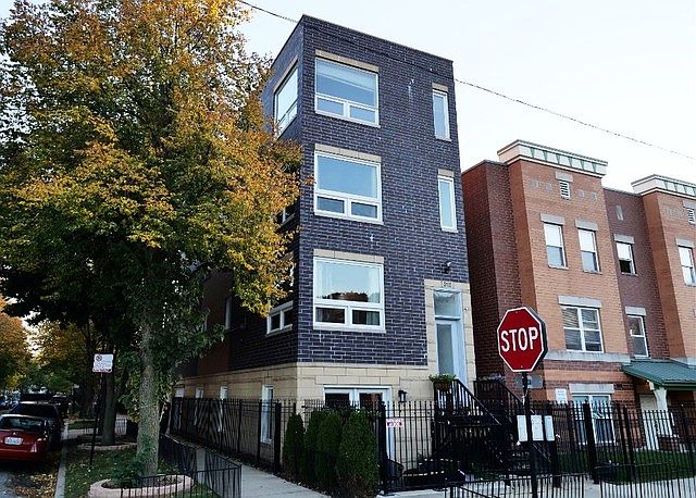 1st image of 2135 W Chicago Ave #3