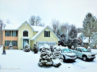 312 Mohansic Ln, Tobyhanna, PA