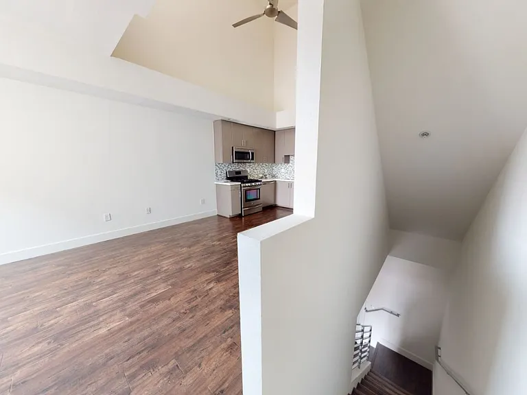 Lindblade Lofts — Photo 10