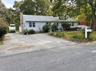 68 Spring Grove Ave, Warwick, RI 02889