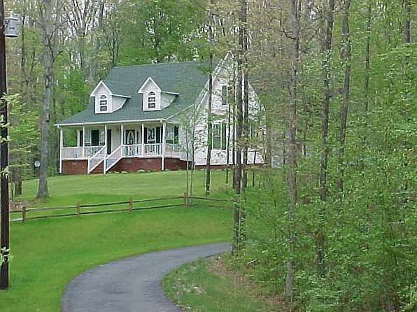 249 Lowery Rd, Medon, TN 38356