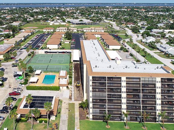 3rd image of 500 Palm Springs Blvd APT 801