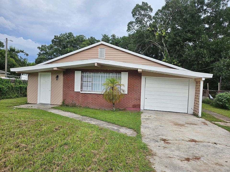 1st image of 2308 S 48th St